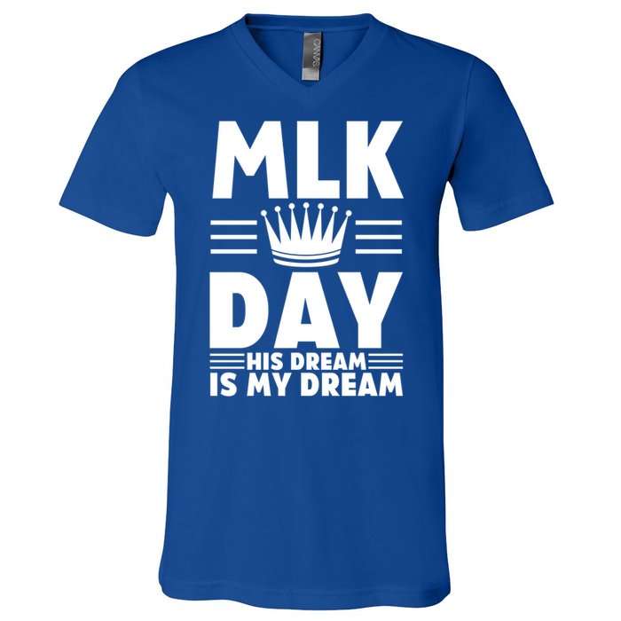 Mlk Martin Luther King Day Usa Gift V-Neck T-Shirt