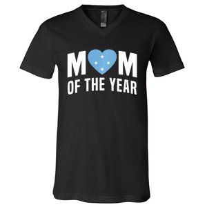 Micronesian Mom Of The Year Cute Micronesia Flag Heart V-Neck T-Shirt