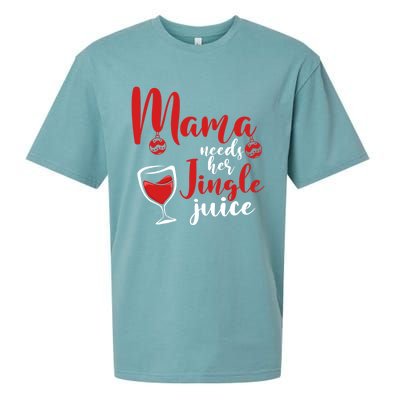 Mama Needs Her Jingle Juice Gift Merry Christmas Funny Xmas Gift Sueded Cloud Jersey T-Shirt