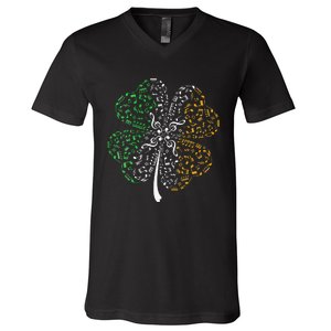 Music Note Shamrock -Music Lover St Patrick's Day Irish Flag V-Neck T-Shirt