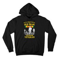 Mens Never Underestimate An OLD MAN Vietnam Veteran Gift Hoodie