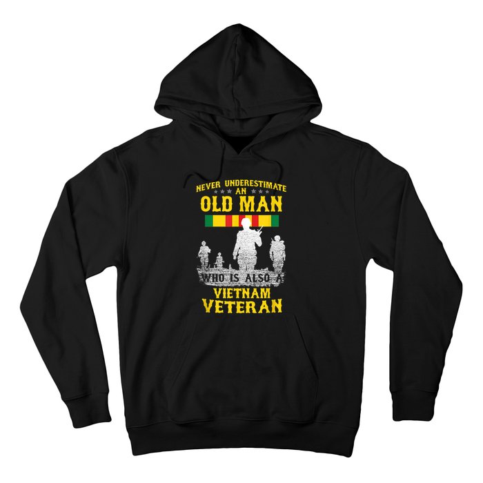 Mens Never Underestimate An OLD MAN Vietnam Veteran Gift Hoodie