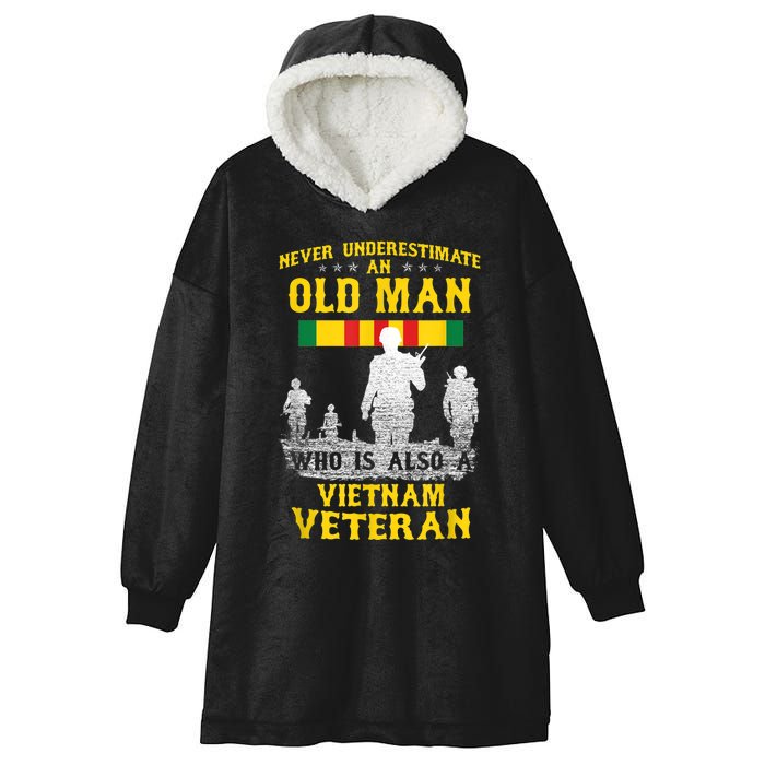 Mens Never Underestimate An OLD MAN Vietnam Veteran Gift Hooded Wearable Blanket