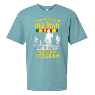 Mens Never Underestimate An OLD MAN Vietnam Veteran Gift Sueded Cloud Jersey T-Shirt