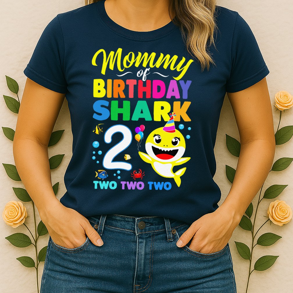 Mommy Of Birthday Shark 2nd Matching Oufit Party For Family Womens T-Shirt
