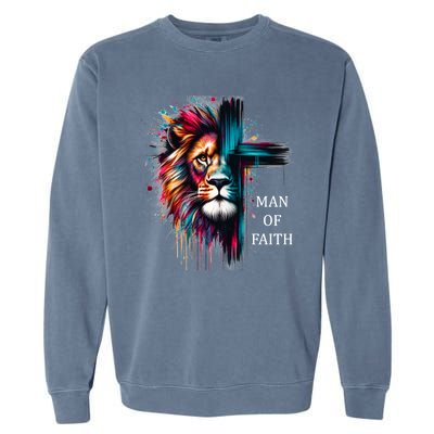 Man Of Faith Lion Jesus Christ Design Garment-Dyed Sweatshirt