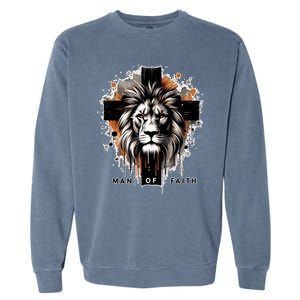 Man Of Faith Lion Of Juda Jesus Christ Cross Christian Catholic Garment-Dyed Sweatshirt