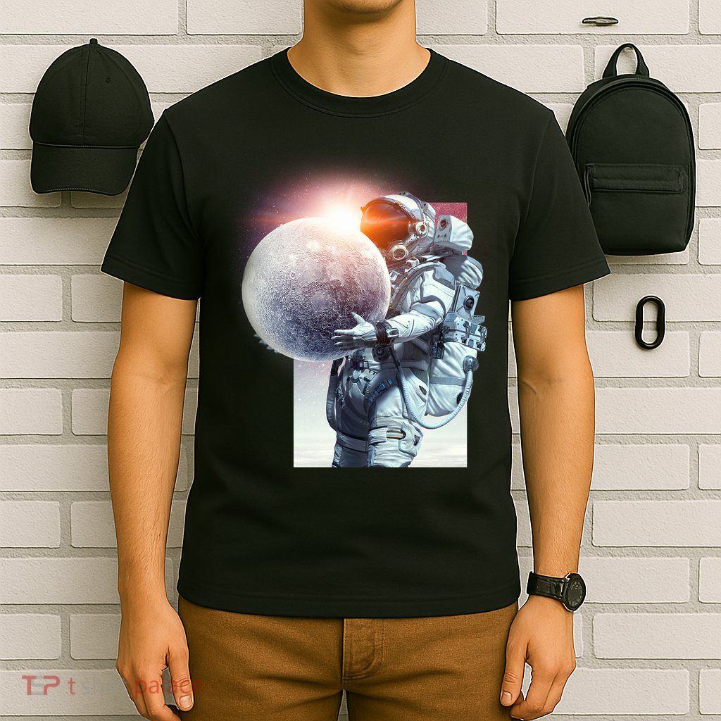 Moon Play Graphic T-Shirt