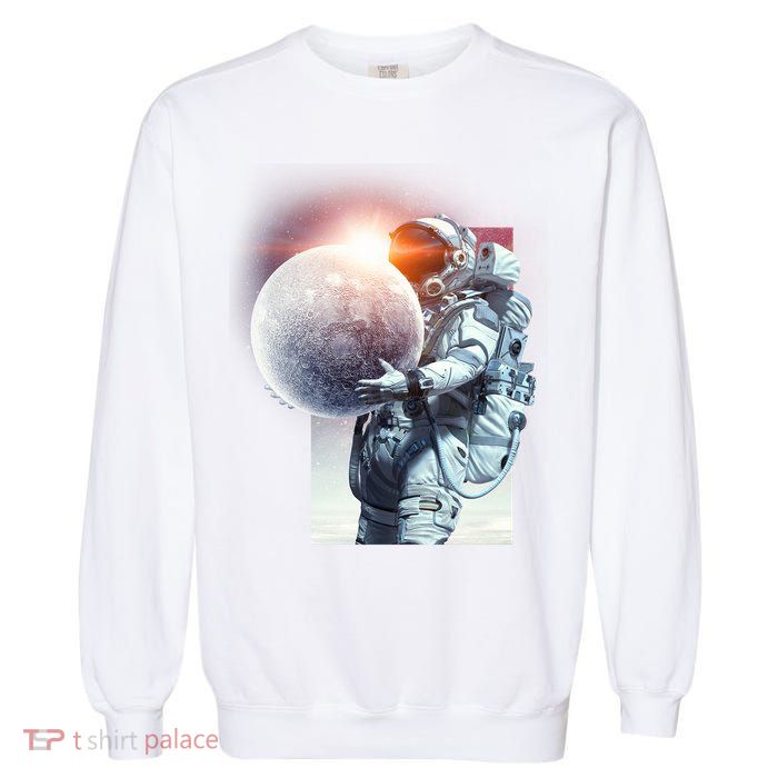 Moon Play Graphic Garment-Dyed Sweatshirt