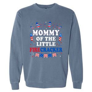 Mommy Of The Little Firecracker 4th Of July Birthday Party Gift Garment-Dyed Sweatshirt