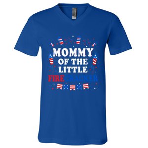 Mommy Of The Little Firecracker 4th Of July Birthday Party Gift V-Neck T-Shirt