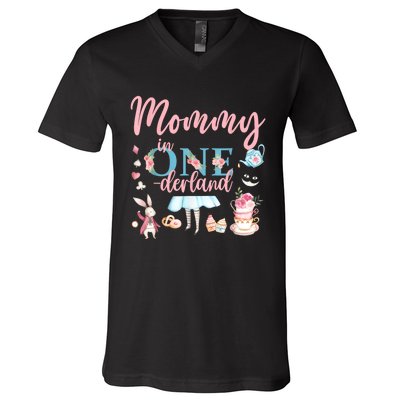 Mommy Of The Birthday Girl Mommy In Onderland 1st Birthday V-Neck T-Shirt