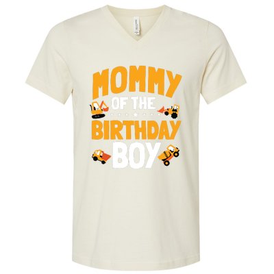 Mommy Of The Birthday Boy Construction Worker Bday Party V-Neck T-Shirt