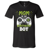 Mom Of The Birthday Boy Matching Video Gamer Birthday Party V-Neck T-Shirt