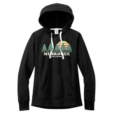 Muskogee Ok Vintage Throwback Retro 70s Design Women's Fleece Hoodie