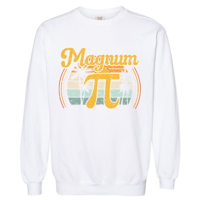 Magnum Pi Math Pi Day Retro math teacher Garment-Dyed Sweatshirt
