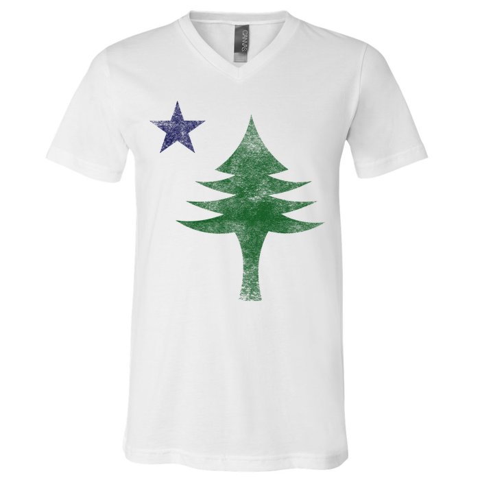 Maine Pine Tree Flag Big Style – Modern 1901 State Flag V-Neck T-Shirt