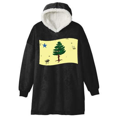 Maine Pine Tree Flag 1901 First State Flag Hooded Wearable Blanket