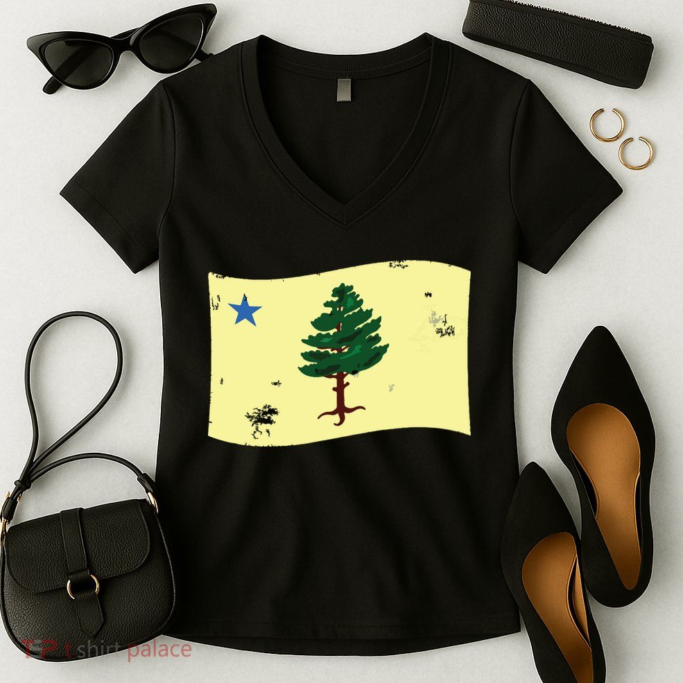 Maine Pine Tree Flag 1901 First State Flag Women's V-Neck T-Shirt