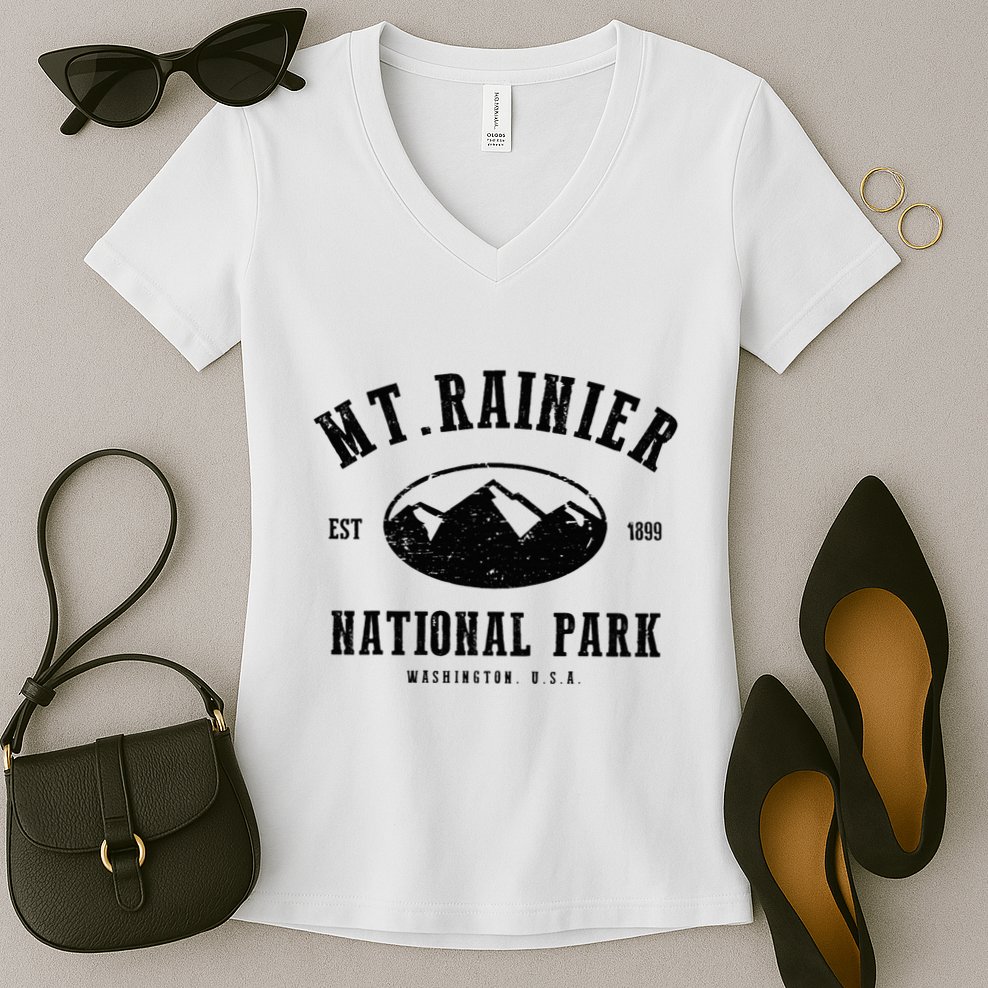 Mt. Rainier National Park Love Hiking Wanderlust Women's V-Neck T-Shirt