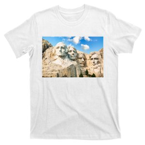 Mt. Rushmore National Memorial Park In South Dakota T-Shirt