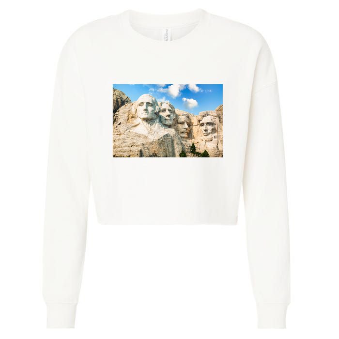 Mt. Rushmore National Memorial Park In South Dakota Cropped Pullover Crew
