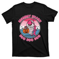 Mommy Shark Boo Boo Boo Funny Family Shark Halloween T-Shirt