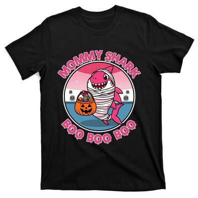 Mommy Shark Boo Boo Boo Funny Family Shark Halloween T-Shirt