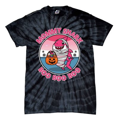 Mommy Shark Boo Boo Boo Funny Family Shark Halloween Tie-Dye T-Shirt