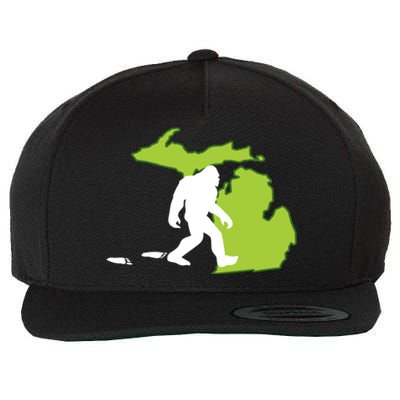 Michigan State Bigfoot Hunter Gift Great Gift Wool Snapback Cap