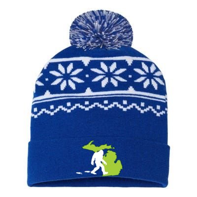 Michigan State Bigfoot Hunter Gift Great Gift USA-Made Snowflake Beanie