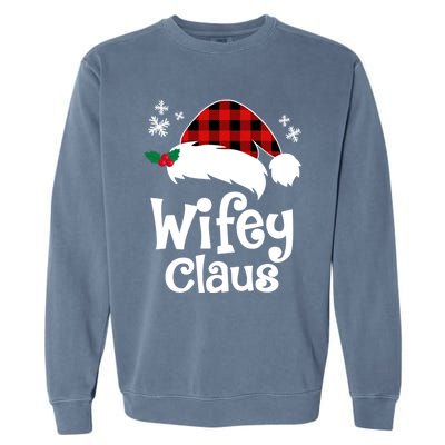 Mrs Santa Claus Funny Christmas Matching Couple Wife Fiance Gift Garment-Dyed Sweatshirt