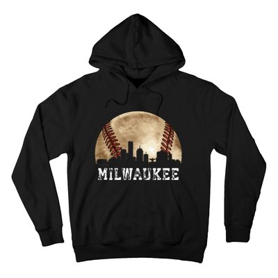 Milwaukee Skyline City Vintage Baseball Lover Hoodie