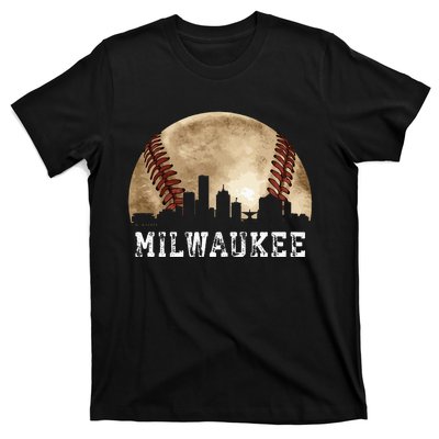 Milwaukee Skyline City Vintage Baseball Lover T-Shirt