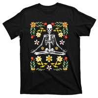 Meditating Skeleton Dia De Los Muertos Mexican Day Of Dead T-Shirt