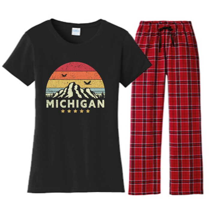 Michigan Shirt. Retro Style MI, USA Women's Flannel Pajama Set