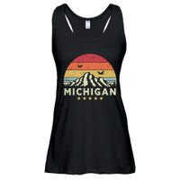 Michigan Shirt. Retro Style MI, USA Ladies Essential Flowy Tank