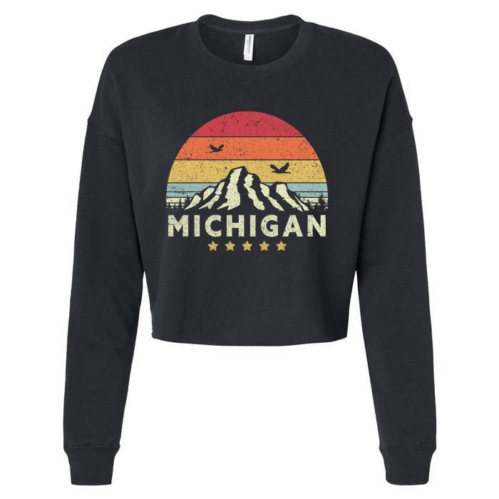 Michigan Shirt. Retro Style MI, USA Cropped Pullover Crew