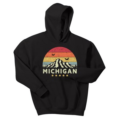 Michigan Shirt. Retro Style MI, USA Kids Hoodie