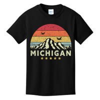 Michigan Shirt. Retro Style MI, USA Kids T-Shirt