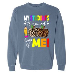 My Students Survived 100 Days Of Me Funny Students Teachers Cute Gift Garment-Dyed Sweatshirt