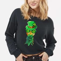 Mask Swinger Upside Down Pineapple Shamrock St Patrick's Day Cropped Pullover Crew
