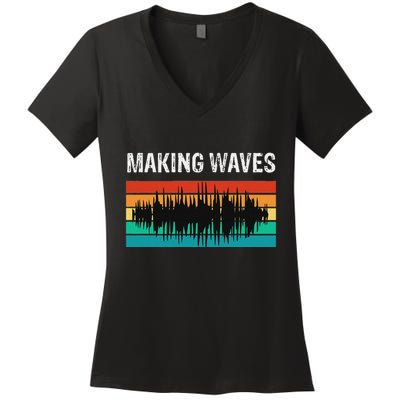 Making Sound Waves Beats Beat Makers Music Producer Women's V-Neck T-Shirt
