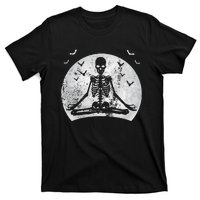 Meditating Skeleton Yoga Lover Halloween Moon Costume T-Shirt