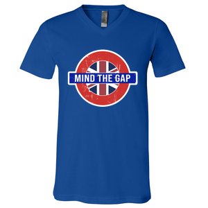 Mind The Gap Great London Vacation Tourist / Travel Gift V-Neck T-Shirt