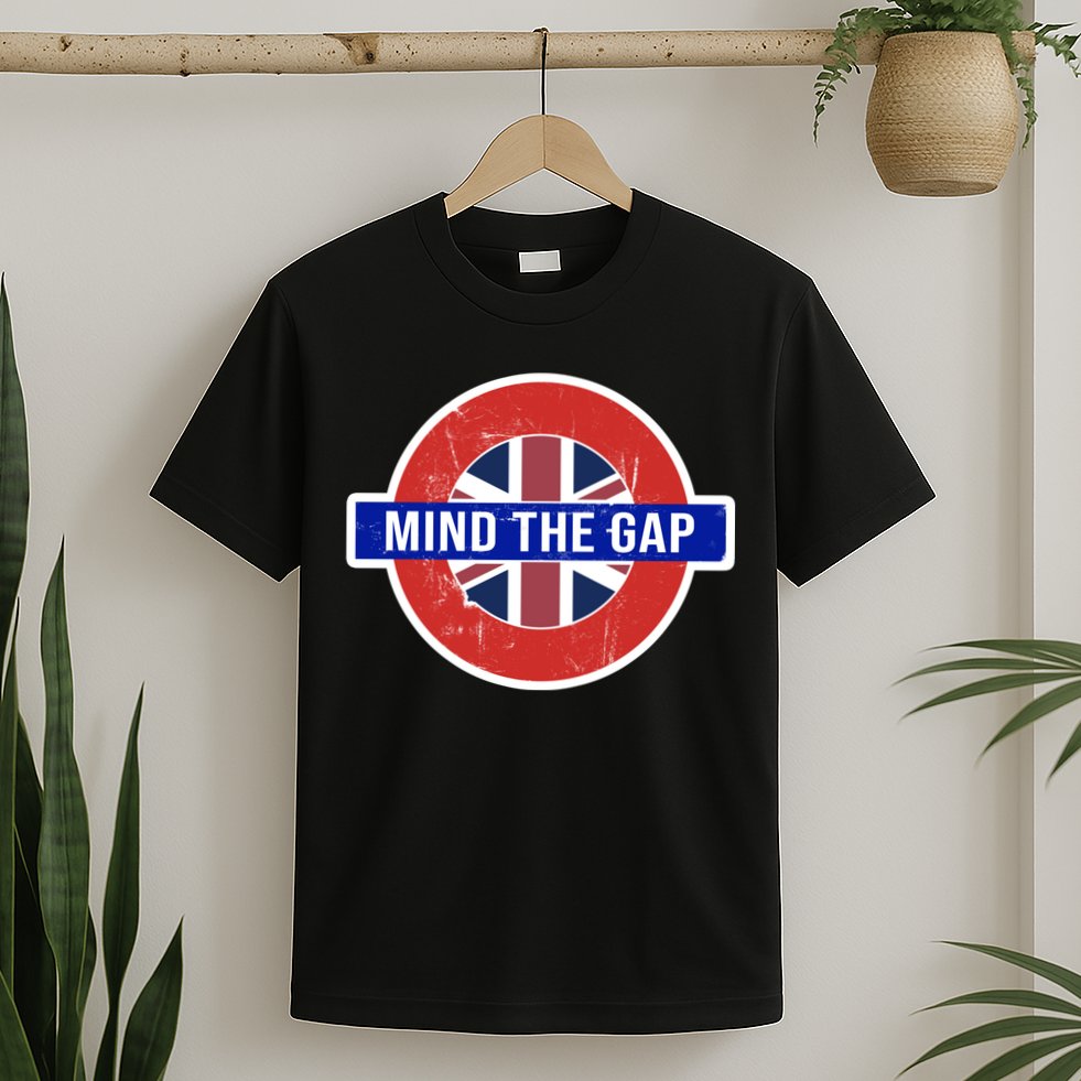 Mind The Gap Great London Vacation Tourist / Travel Gift T-Shirt