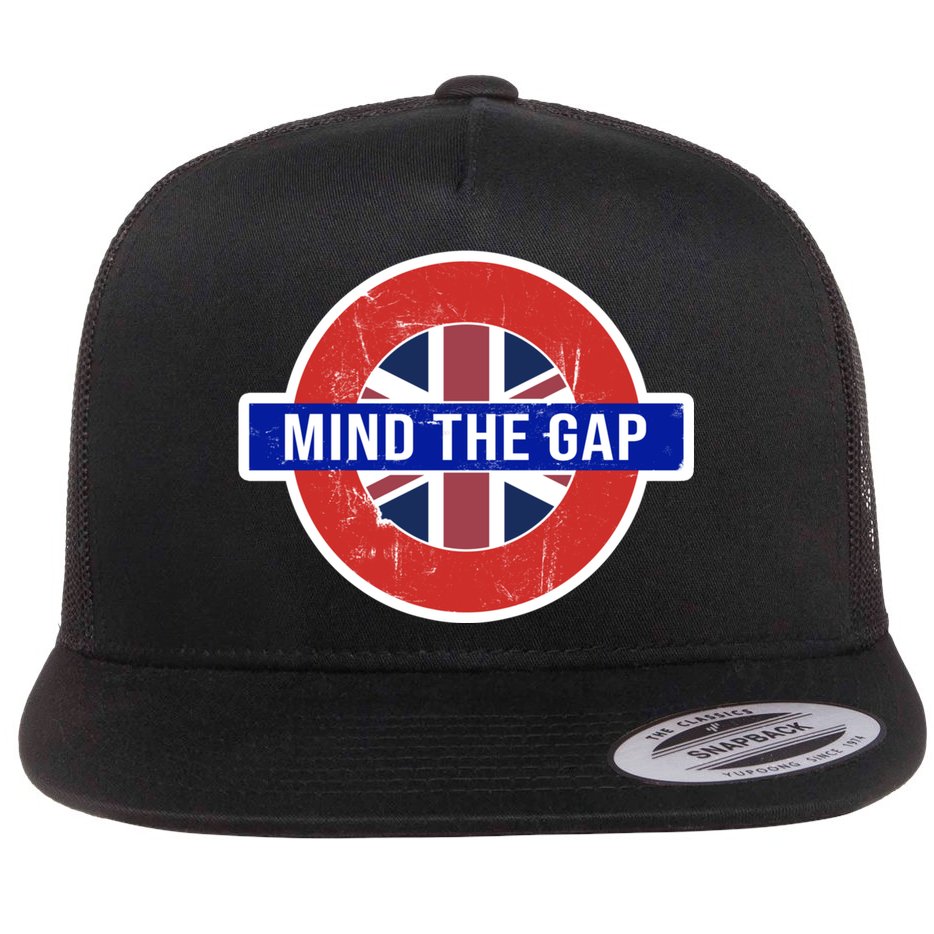 Mind The Gap Great London Vacation Tourist / Travel Gift Flat Bill Trucker Hat