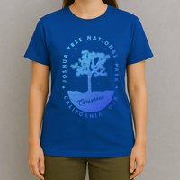 Minimalist Tree Joshua Tree National Park Distressed Design Gift T-Shirt