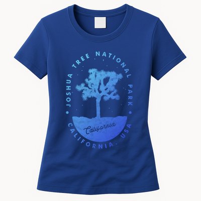 Minimalist Tree Joshua Tree National Park Distressed Design Gift Womens T-Shirt