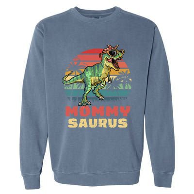 Mommysaurus T Rex Dinosaur Mamasaurus Wo Mommy Saurus Garment-Dyed Sweatshirt